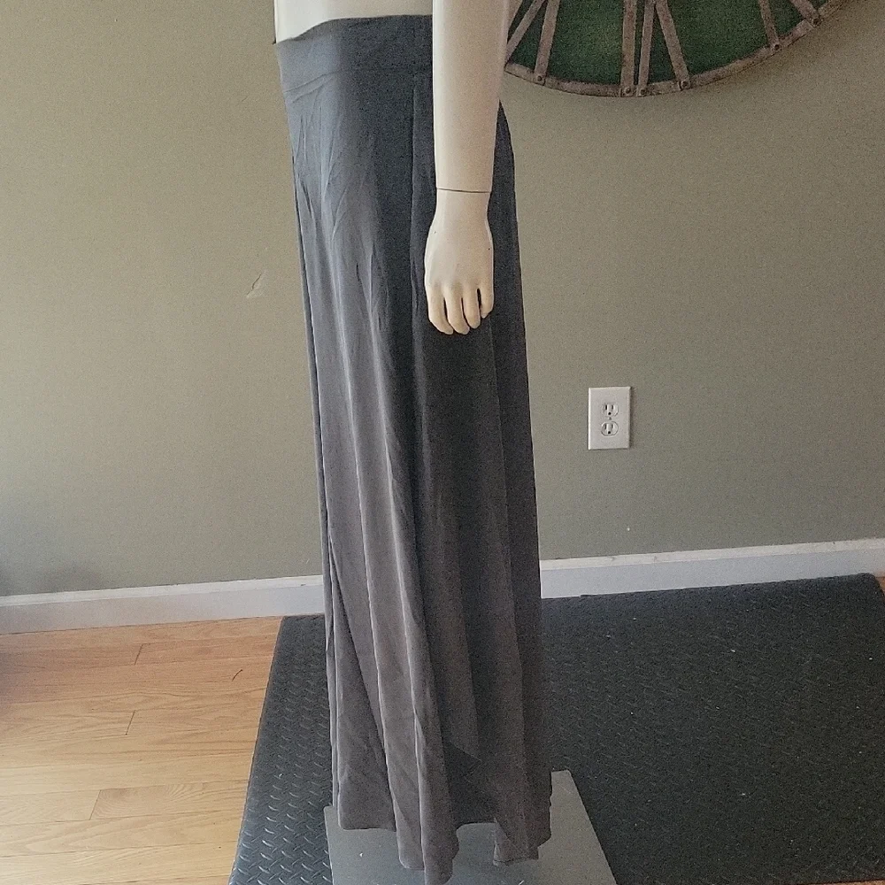 Quince Washable Stretch Silk Palazzo Pants In Lava Smoke - Picture 2 of 15
